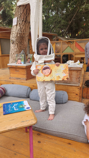 Zain & ZeeZee the Bee | زين والنحلة زيزي